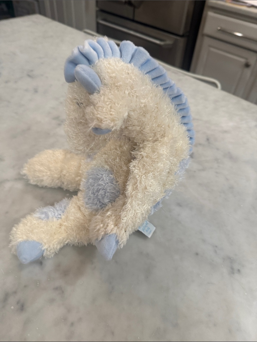 Rare Jellycat giraffe plush in blue and ivory - Picture 3 of 5